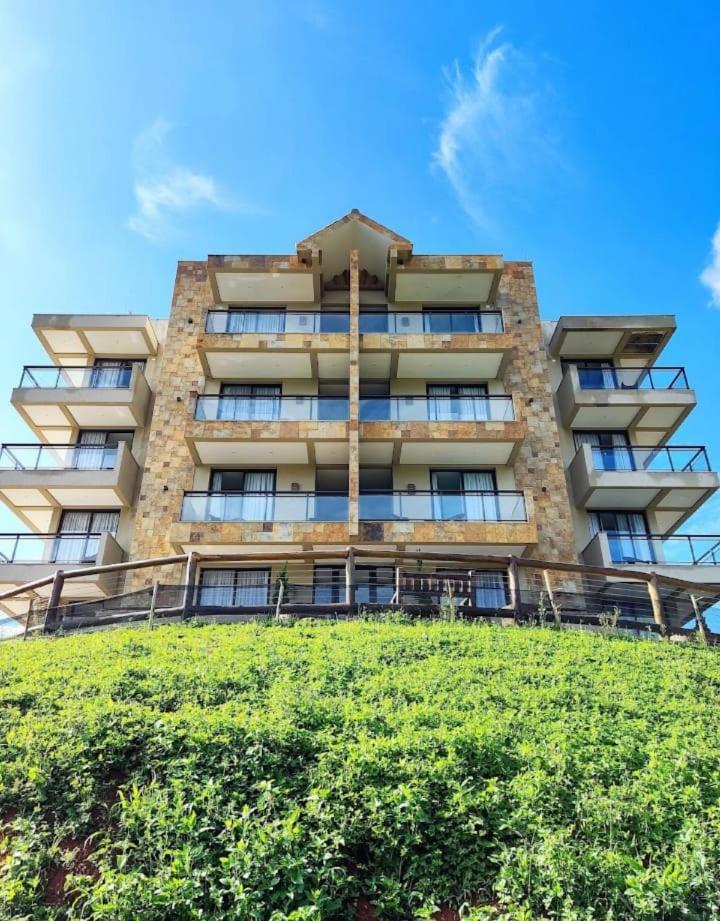 Hotel Chales Capitanias Águas de Lindóia Esterno foto