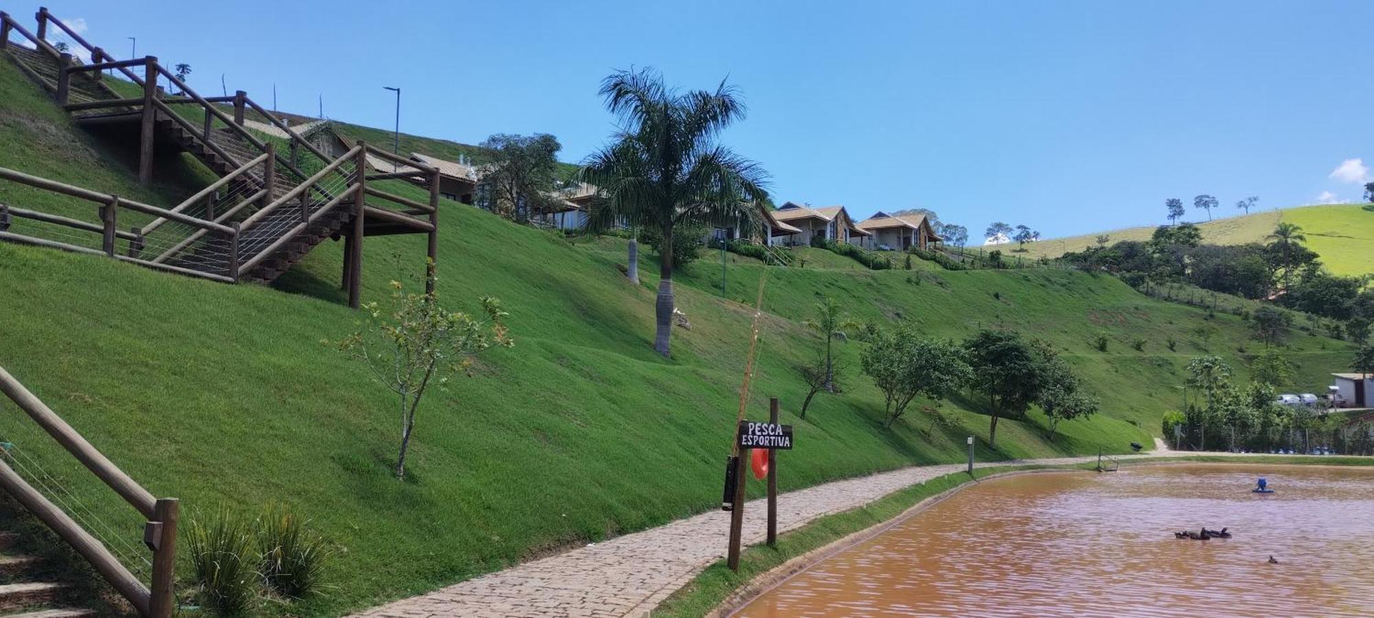 Hotel Chales Capitanias Águas de Lindóia Esterno foto